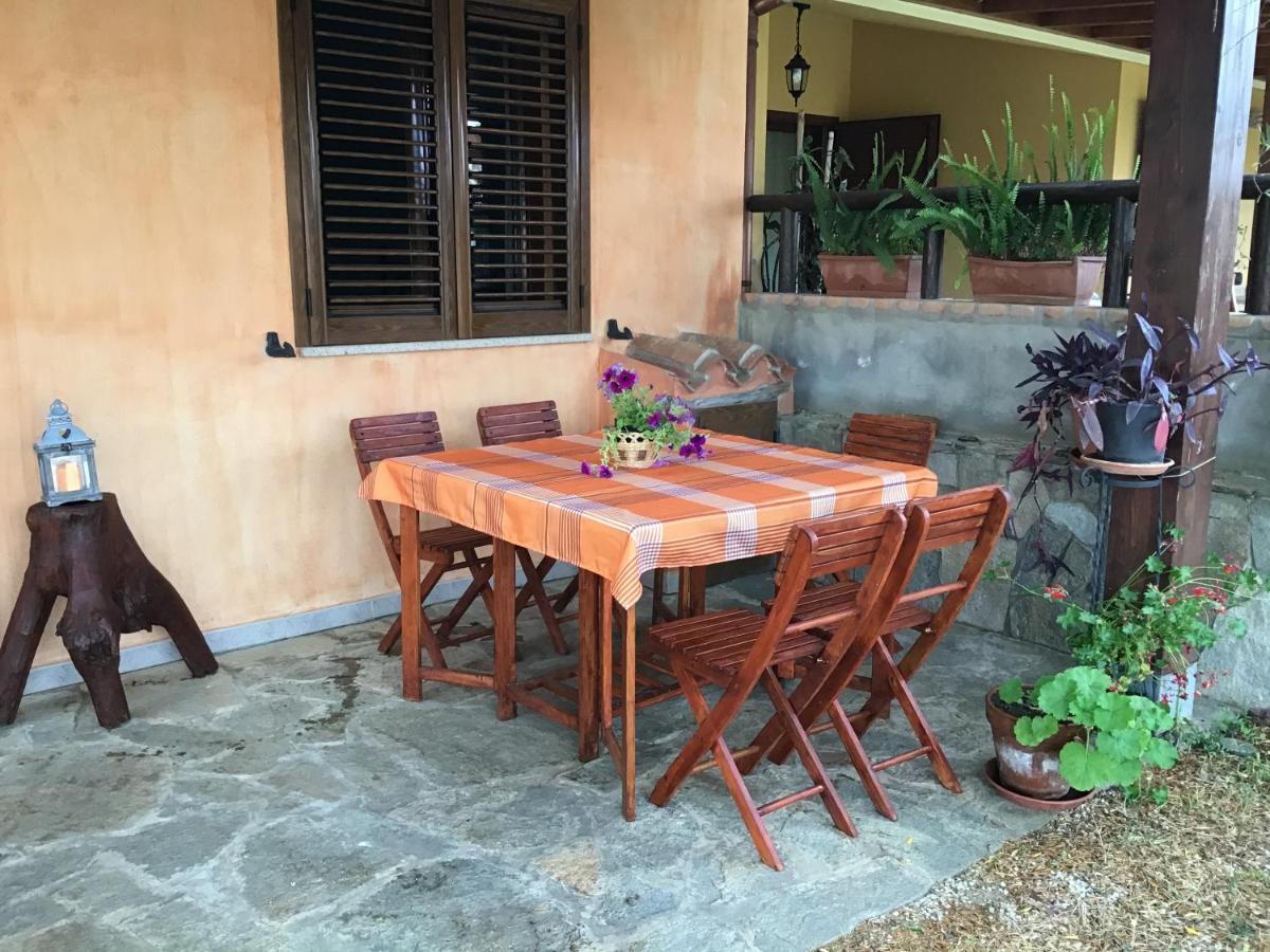 Donna Violante Porto Corallo Affittacamere Villaputzu Exteriör bild